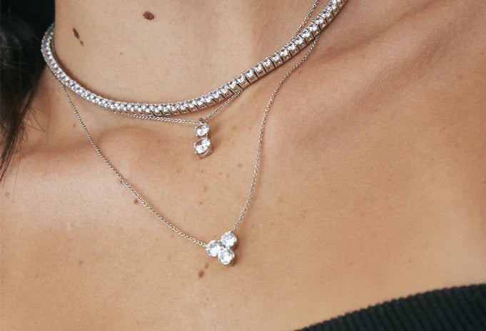 Does white gold tarnish
