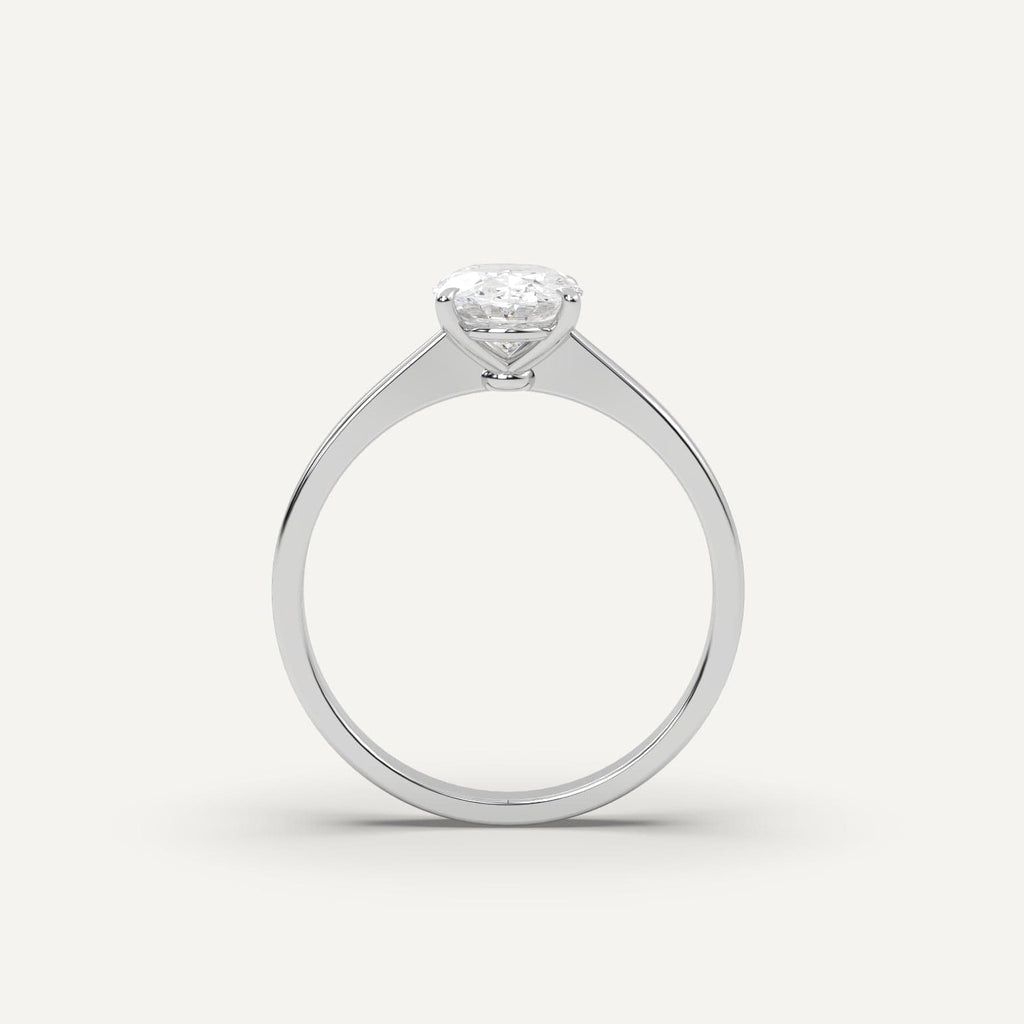 1 Carat Oval Cut Engagement Ring In Platinum