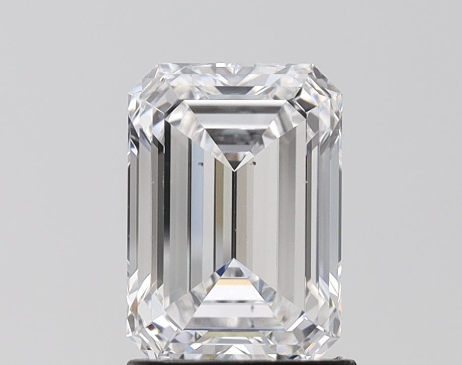 2 carat Lab Grown Diamond | Emerald D-VS1