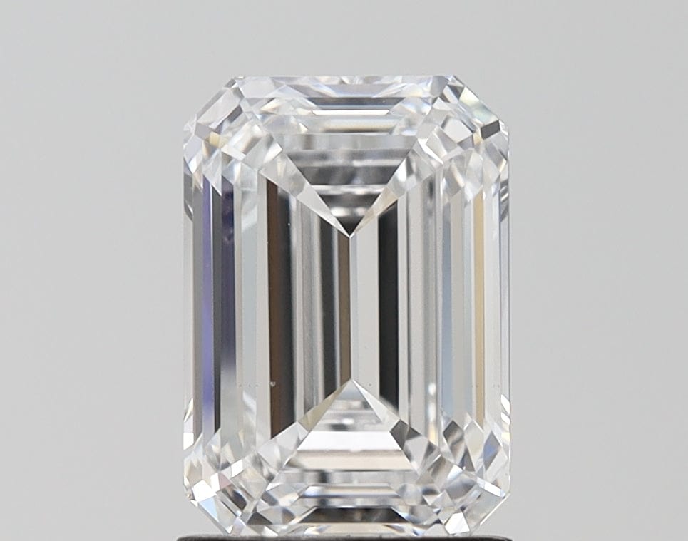 2 carat Lab Grown Diamond | Emerald D-VS1