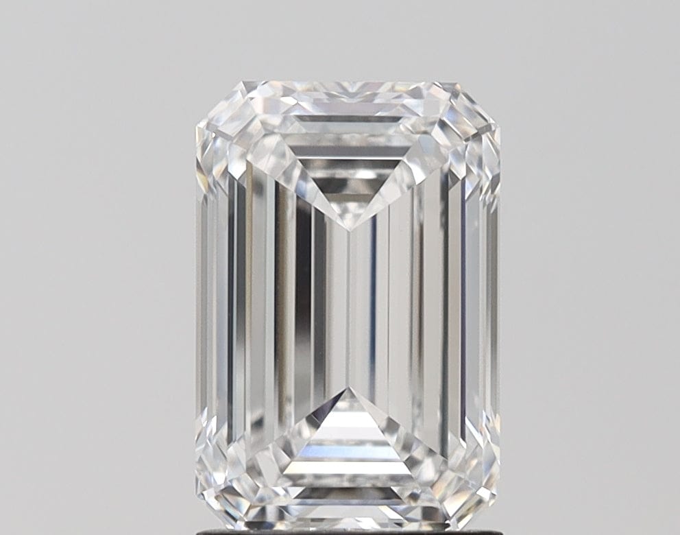 2 carat Lab Grown Diamond | Emerald E-VS1