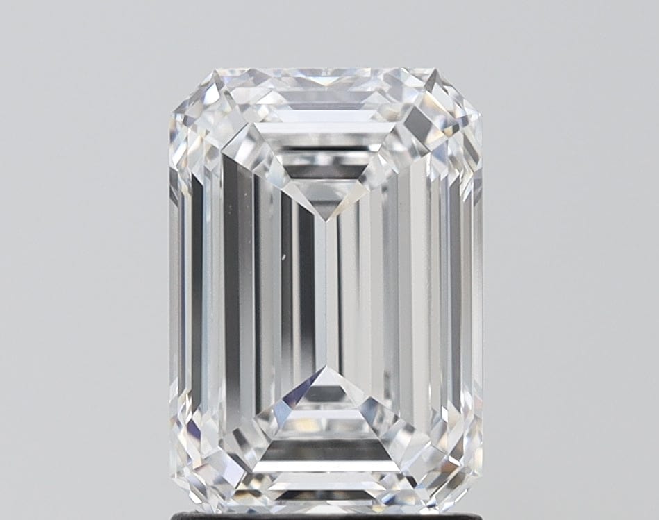 2 carat Lab Grown Diamond | Emerald E-VVS2