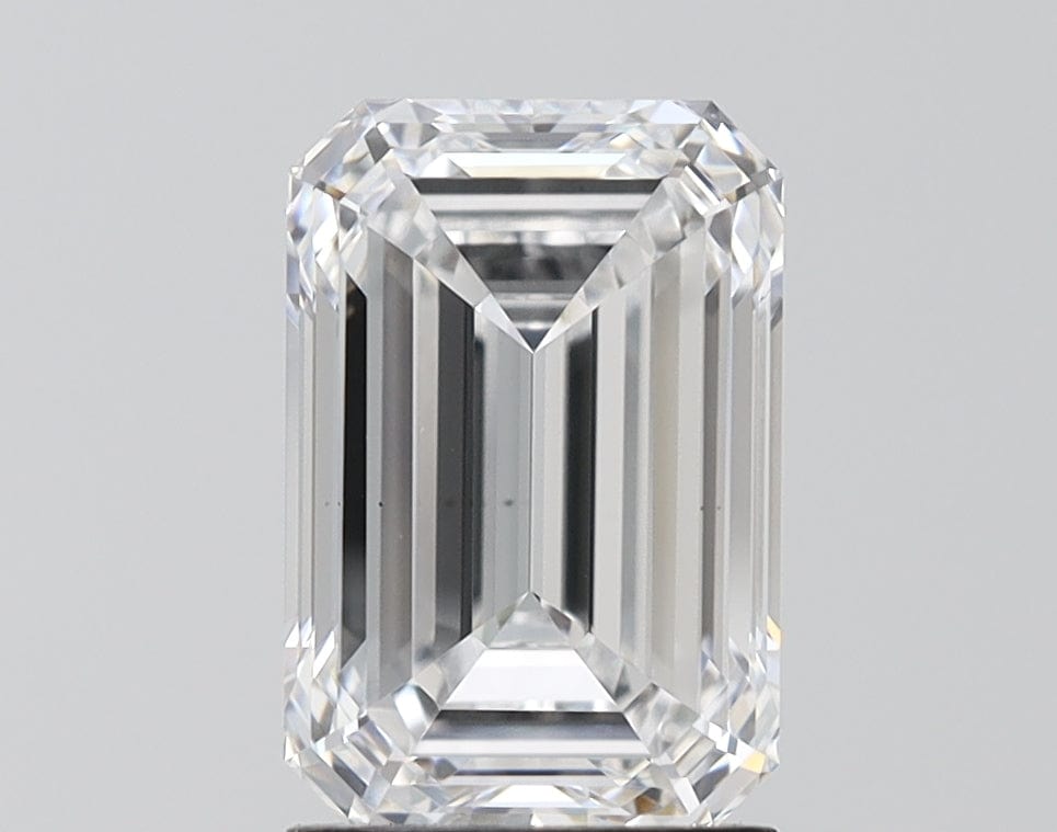 2 carat Lab Grown Diamond | Emerald D-VS1