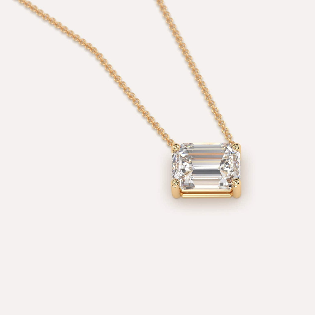 Simple Diamond Floating Necklace With Emerald Lab Diamond In Yellow Gold