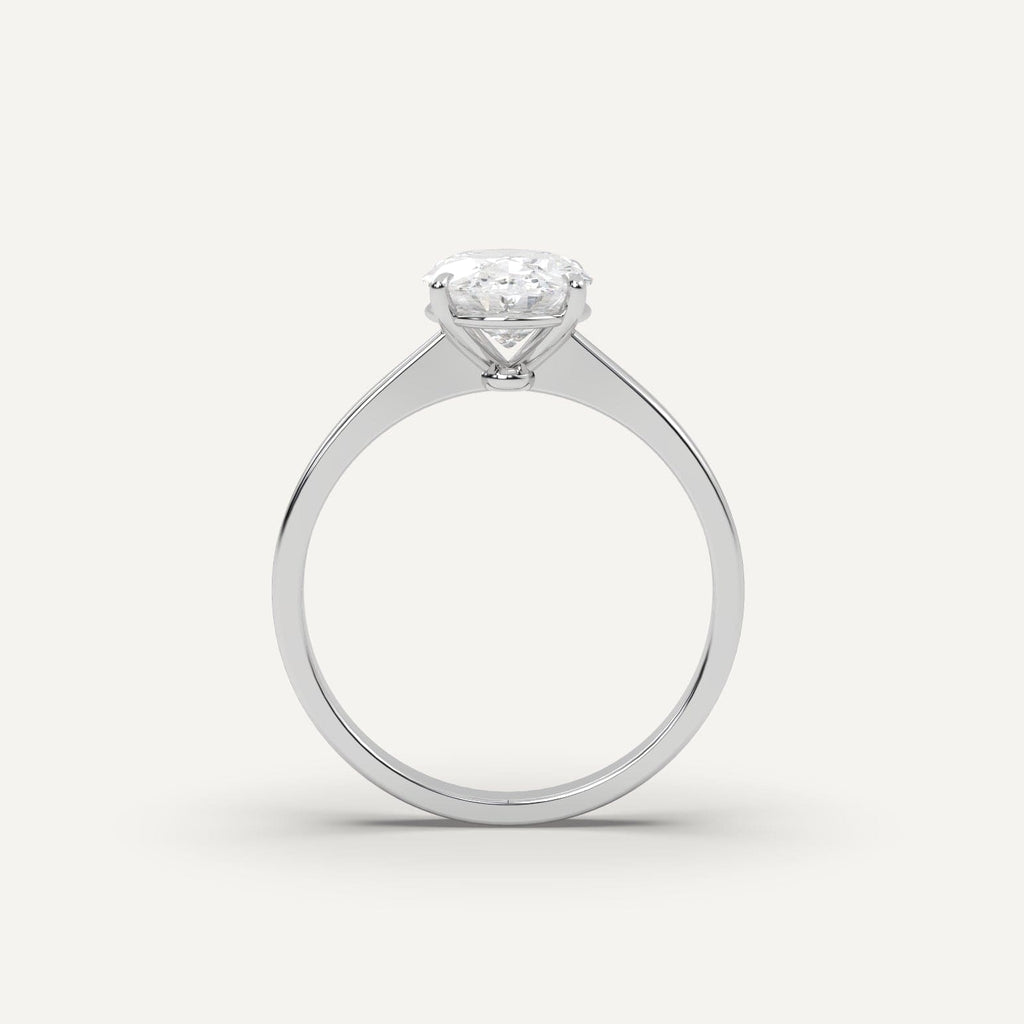 2 Carat Oval Cut Engagement Ring In Platinum