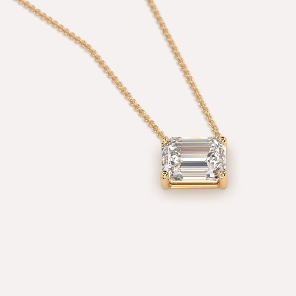 Simple Diamond Floating Necklace With Emerald Lab Diamond In Yellow Gold